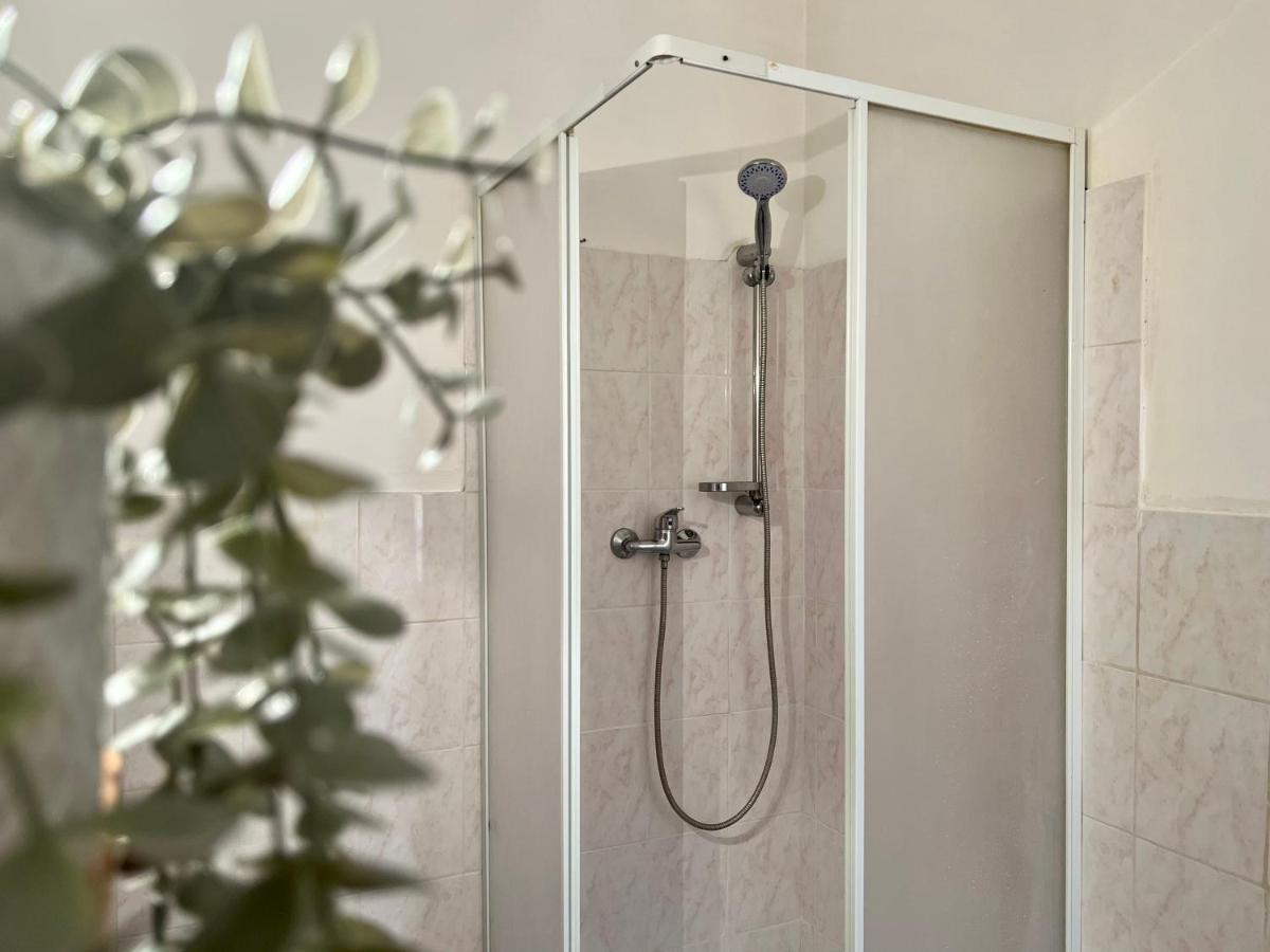 Novi Ligure Private Apartment المظهر الخارجي الصورة